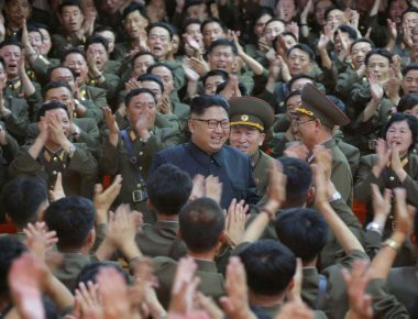 «Ό,τι μπορεί κάνει» η Ά. Μέρκελ για μια ειρηνική λύση στην κρίση με τη Β. Κορέα